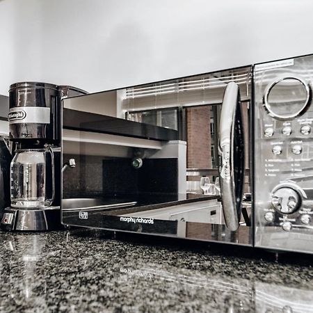 Interior-Designer Apartment With 2 Terraces Лондон Екстер'єр фото